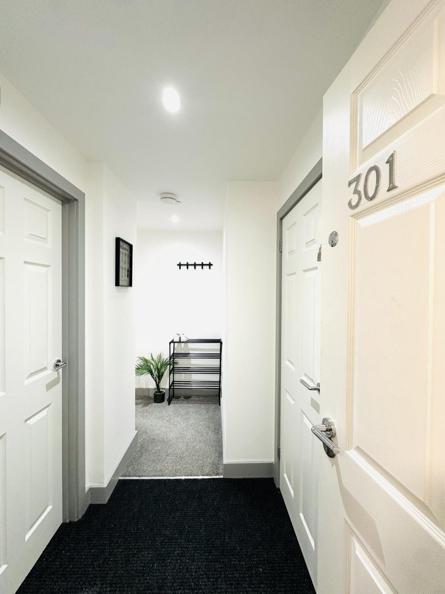 301 Grosvenor House Appartement Wakefield Buitenkant foto