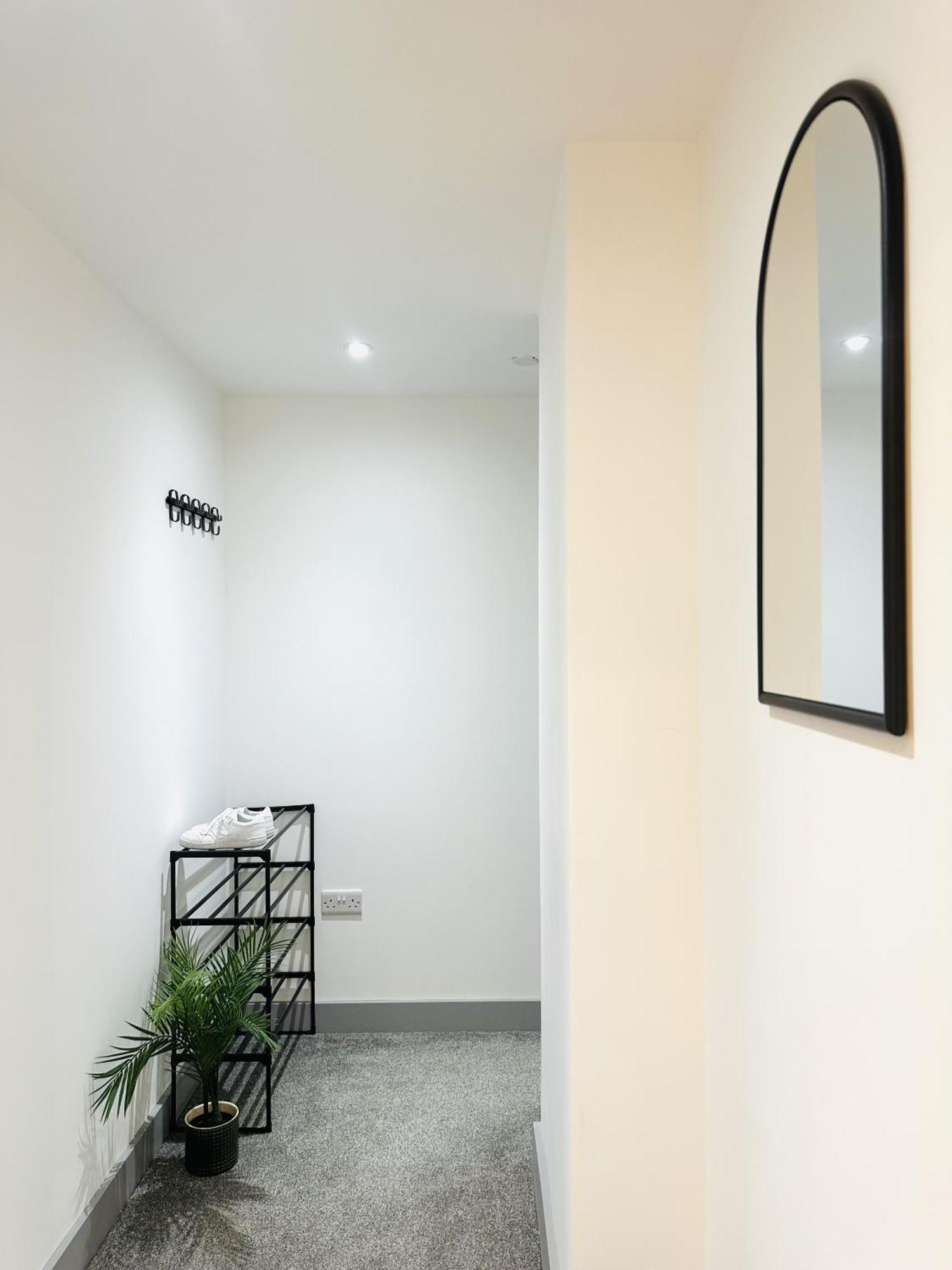 301 Grosvenor House Appartement Wakefield Buitenkant foto