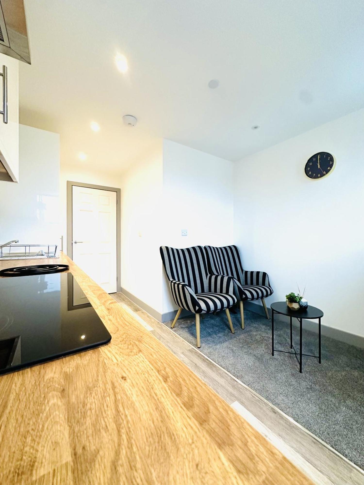 301 Grosvenor House Appartement Wakefield Buitenkant foto